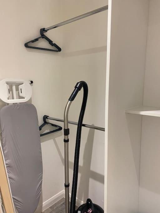 Cosy Studio Apartment 滑铁卢维尔 外观 照片